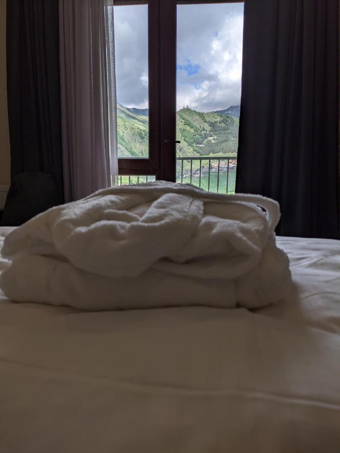 Milky Way Hotell Kazbegi Exteriör bild