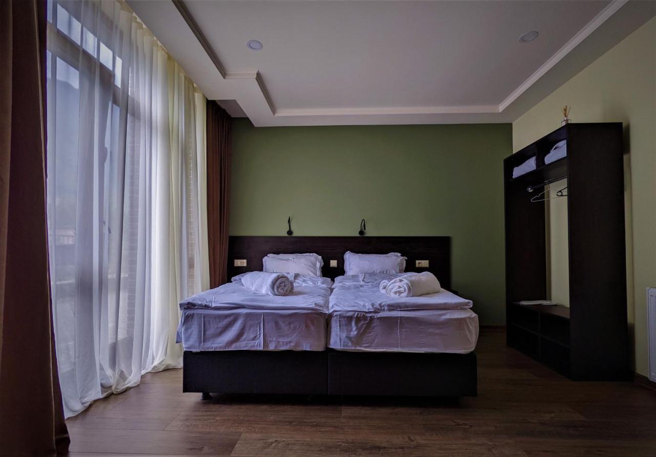 Milky Way Hotell Kazbegi Exteriör bild