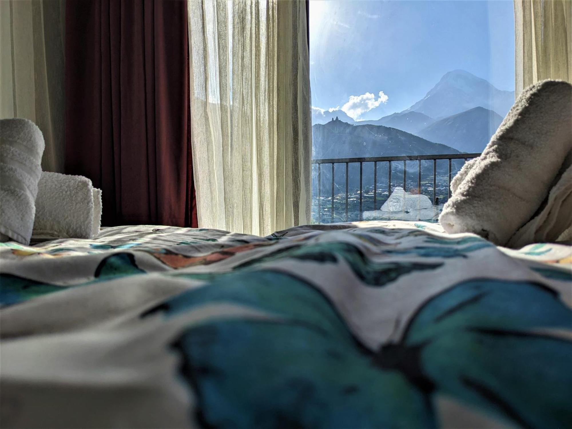 Milky Way Hotell Kazbegi Exteriör bild